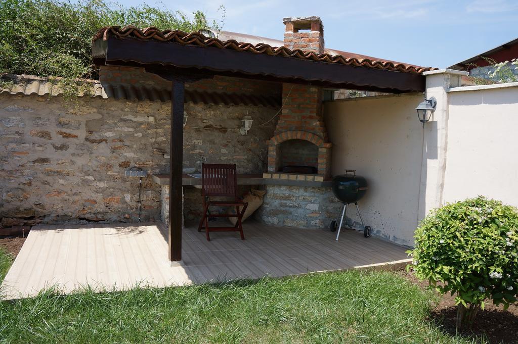 Guest House Golden Flake 4Km From Bolata Beach Balgarevo Kültér fotó