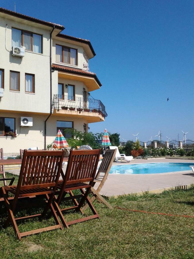 Guest House Golden Flake 4Km From Bolata Beach Balgarevo Kültér fotó